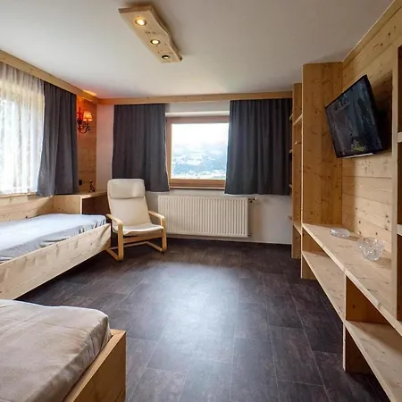 Beautiful In A Stunning Location With Sauna 펜션