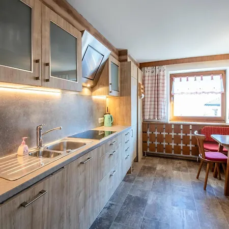 Beautiful In A Stunning Location With Sauna Vakantiehuis