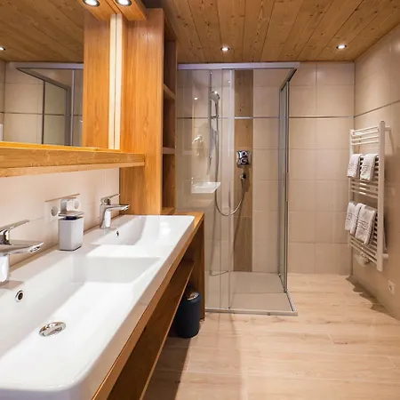 Beautiful In A Stunning Location With Sauna * Fuegen