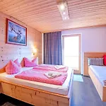 Holiday home Beautiful In A Stunning Location With Sauna Fuegen